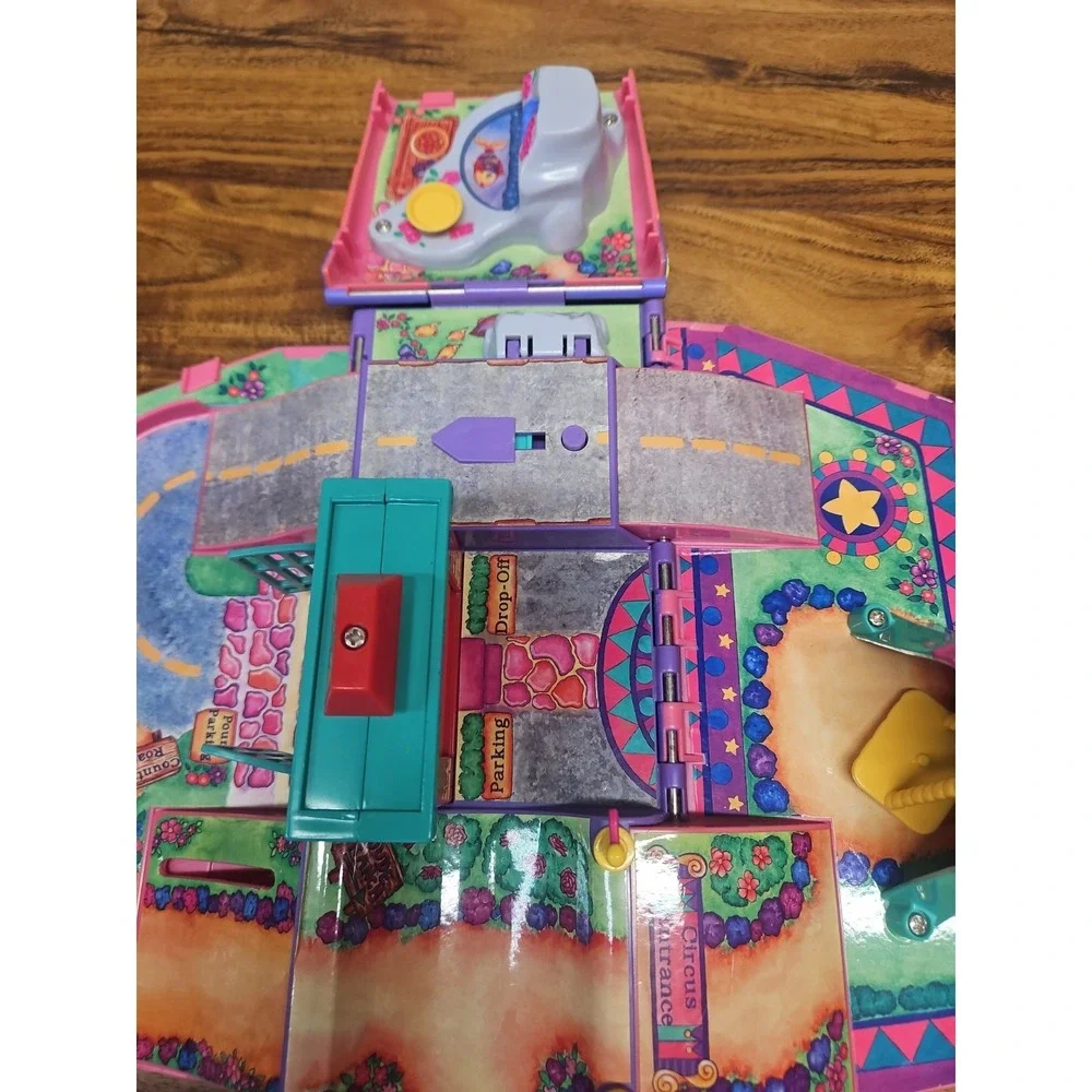 Vtg  1995 Pound Puppies Super Pound Van Deluxe Playset by Galoob - 90% Complete